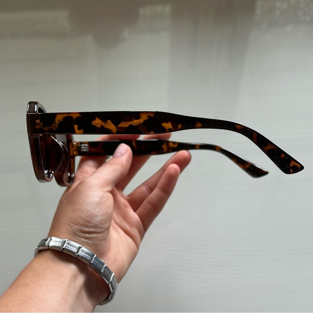 Tortoise Shell Sunglasses - Picture 5 of 5